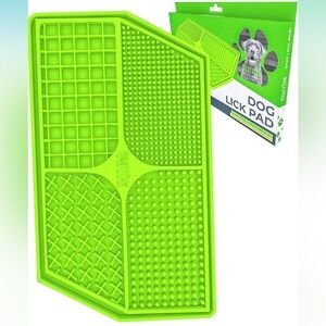 NWT Mighty Paw Dog Lick Pad - BPA-Free Silicone Mat Anxiety Relief Easy Grooming